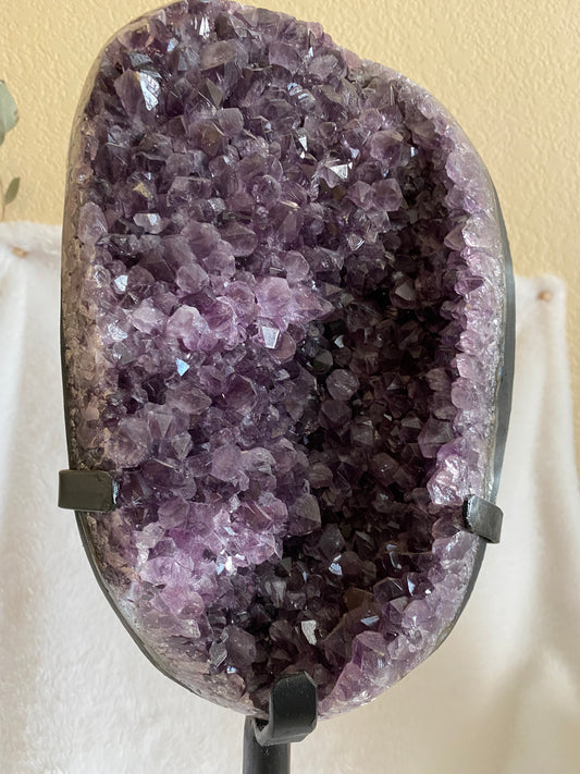 Unveiling the Mystical Beauty of Amethyst