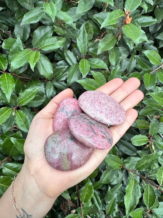 RHODONITE PALM STONE