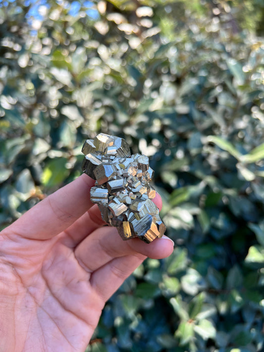 PYRITE CLUSTER