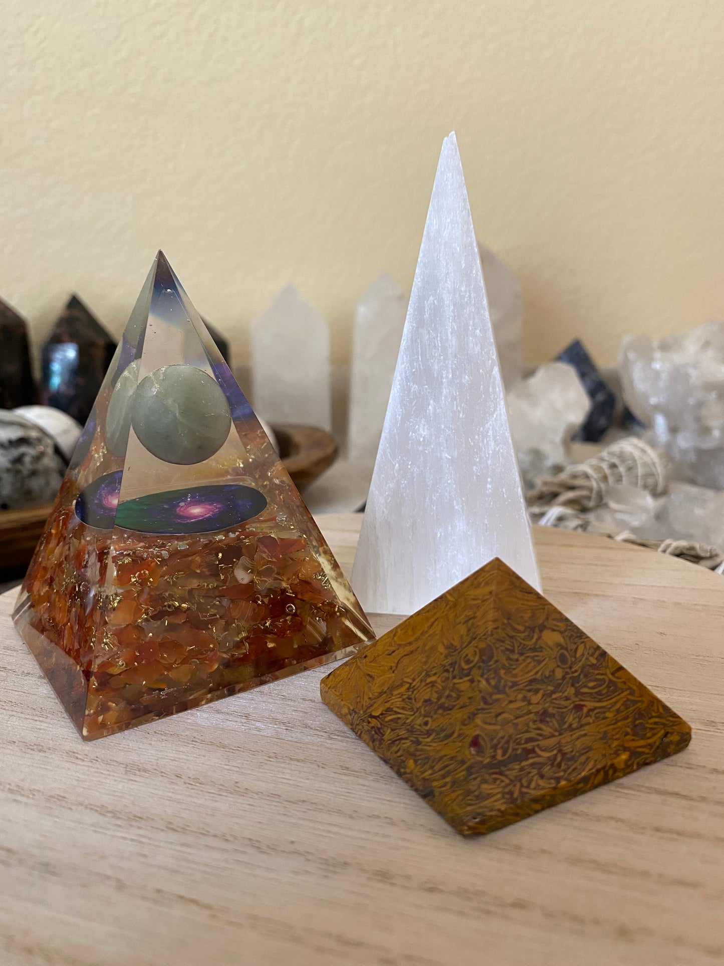 CALLIGRAPHY JASPER PYRAMID