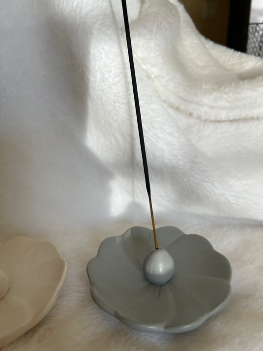 FLOWER INCENSE HOLDER