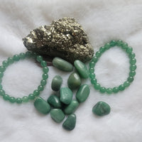 GREEN AVENTURINE TUMBLE STONE (medium)
