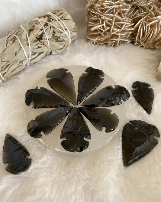 BLACK OBSIDIAN ARROWHEAD