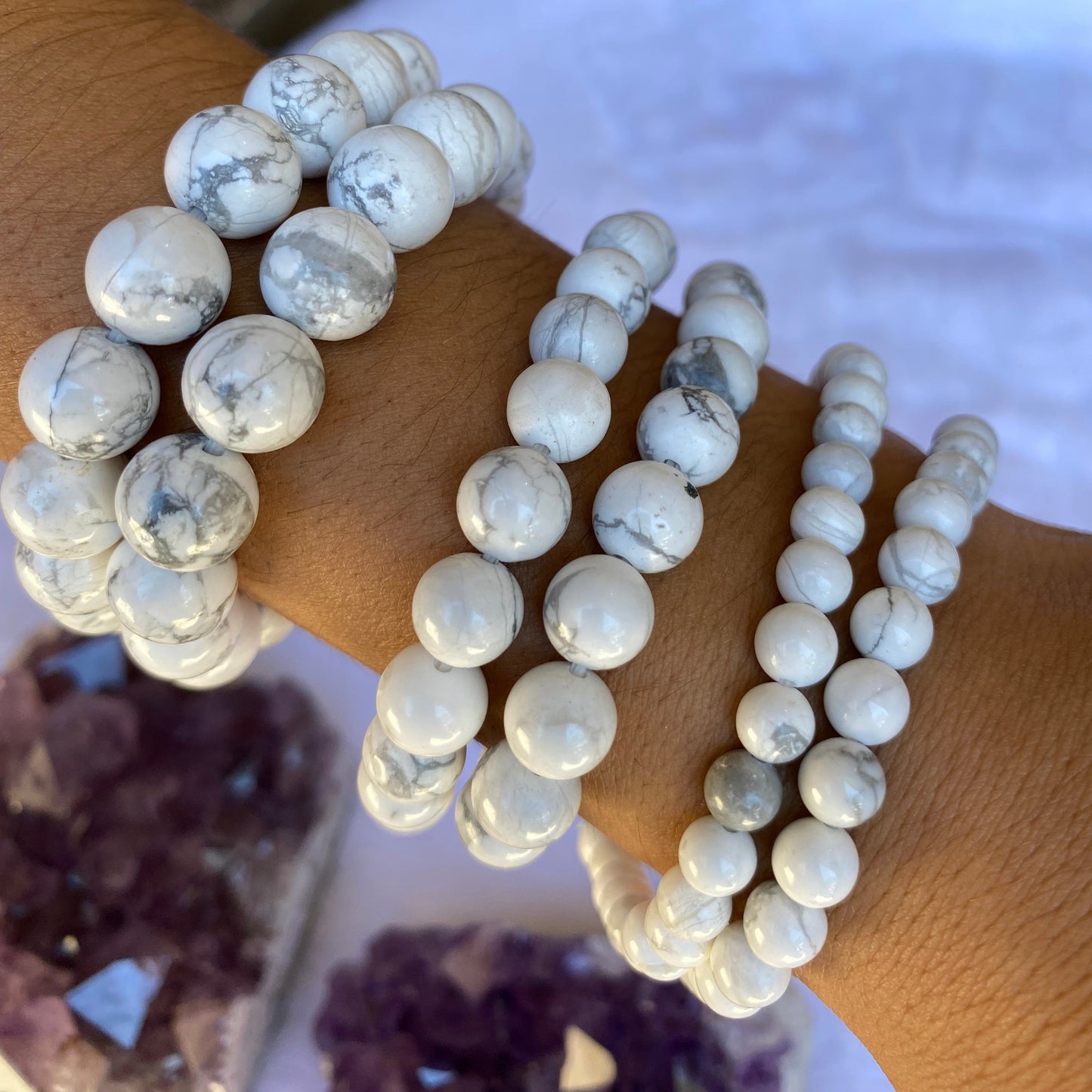 HOWLITE CRYSTAL BRACELET