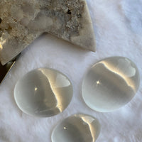 SELENITE PALM STONE