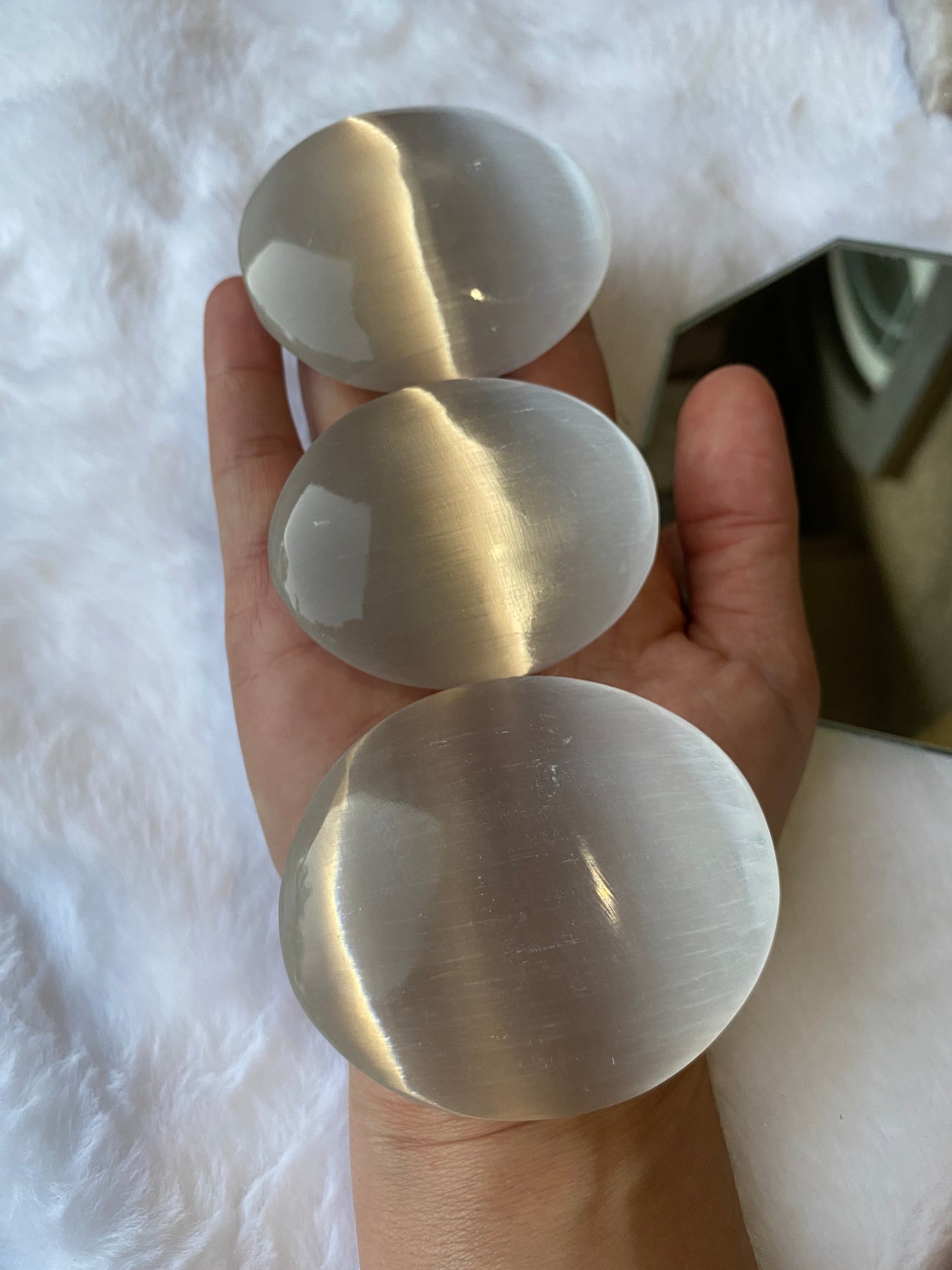 SELENITE PALM STONE