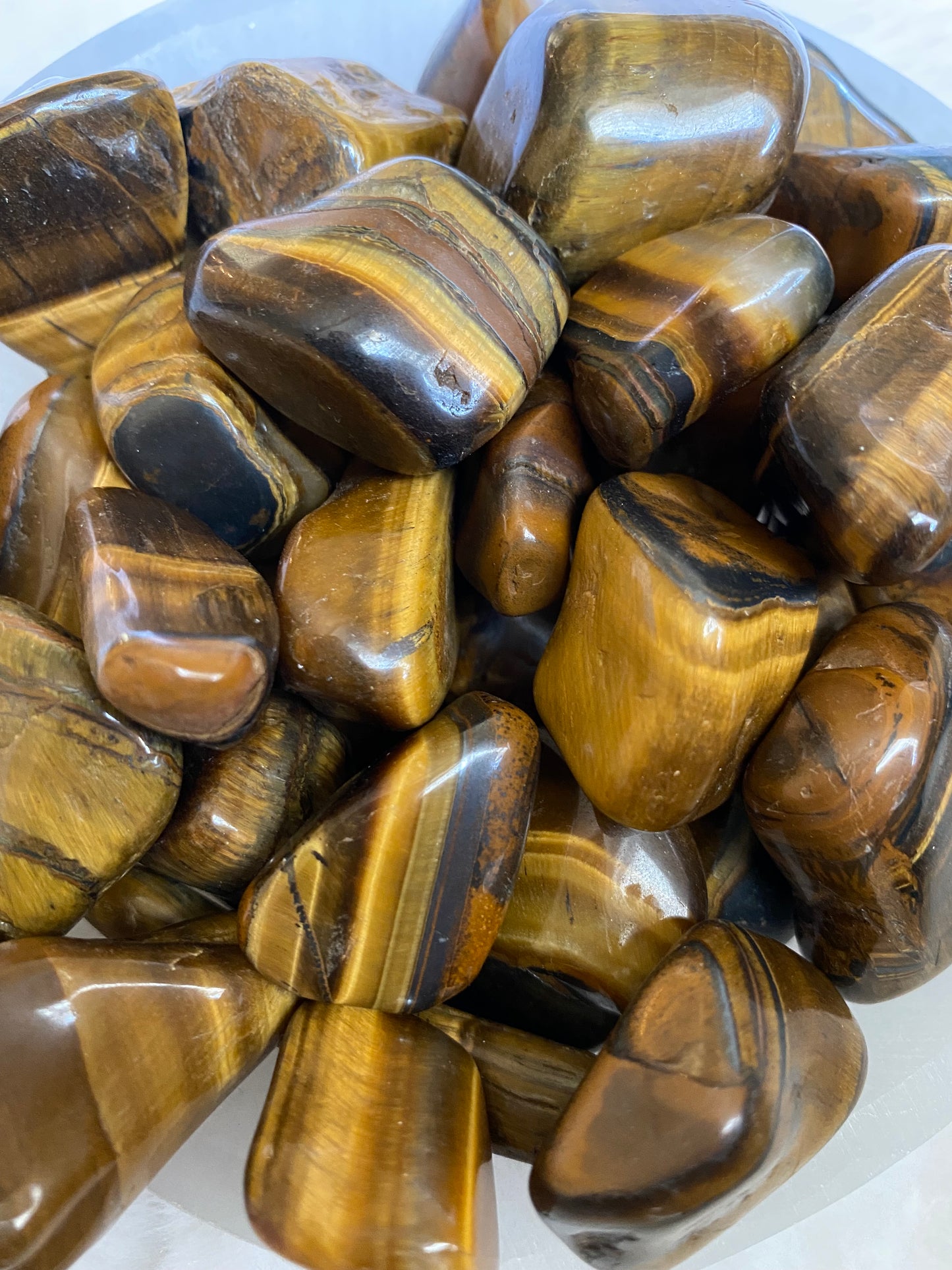 TIGER'S EYE TUMBLED STONE