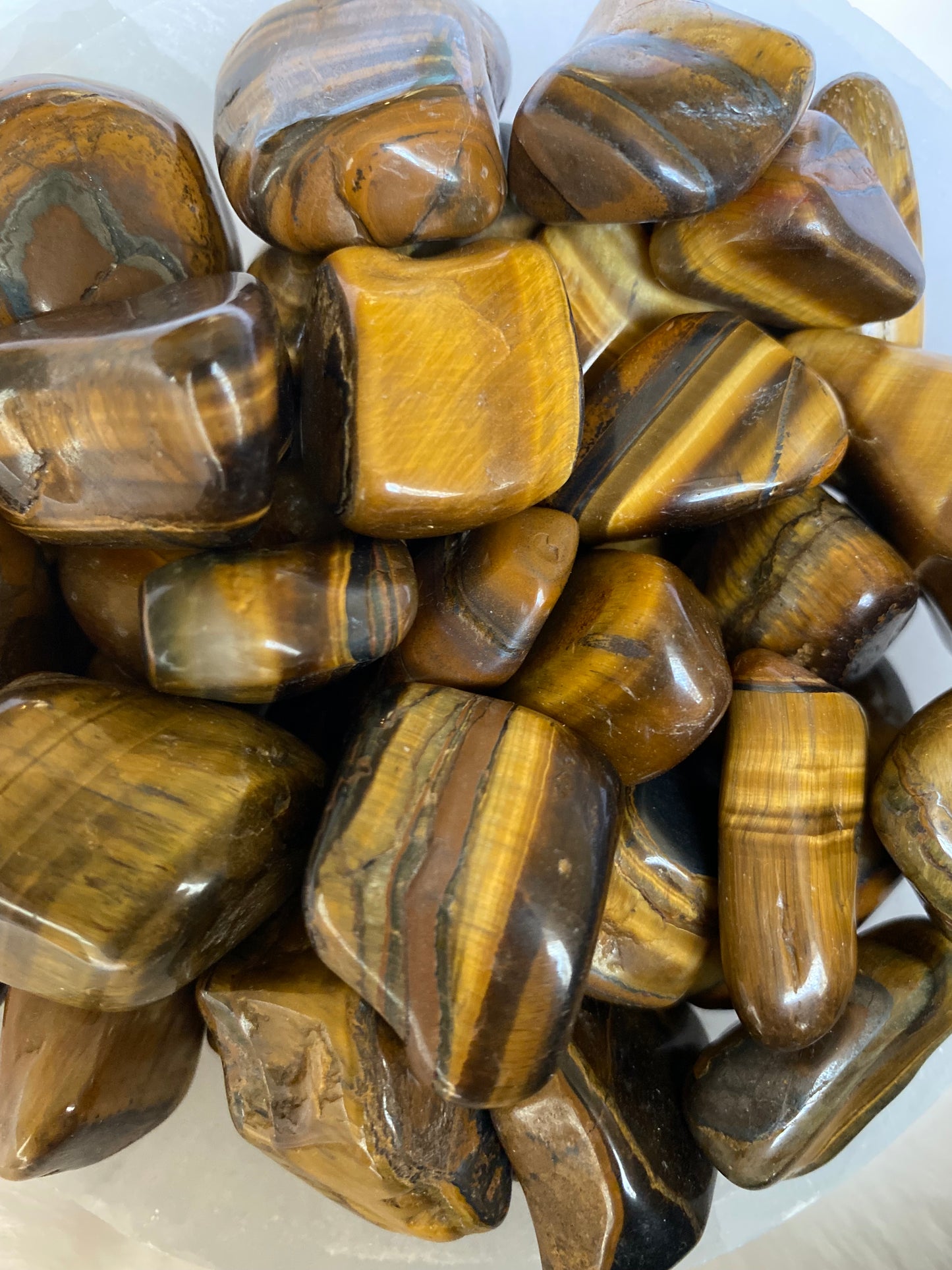 TIGER'S EYE TUMBLED STONE