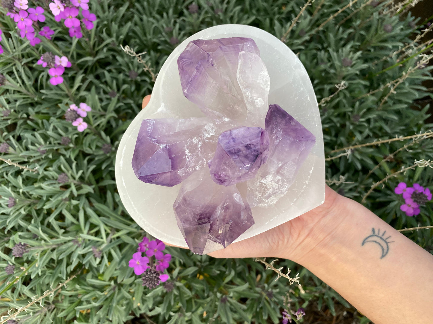 AMETHYST RAW CUT TOP POLISHED POINTS