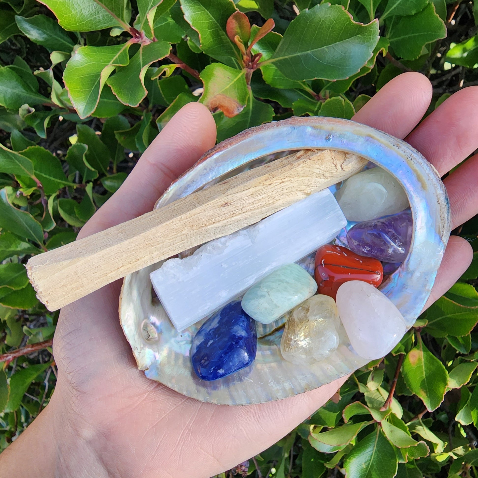 Beginners Crystals, Sage & Palo Santo Kit