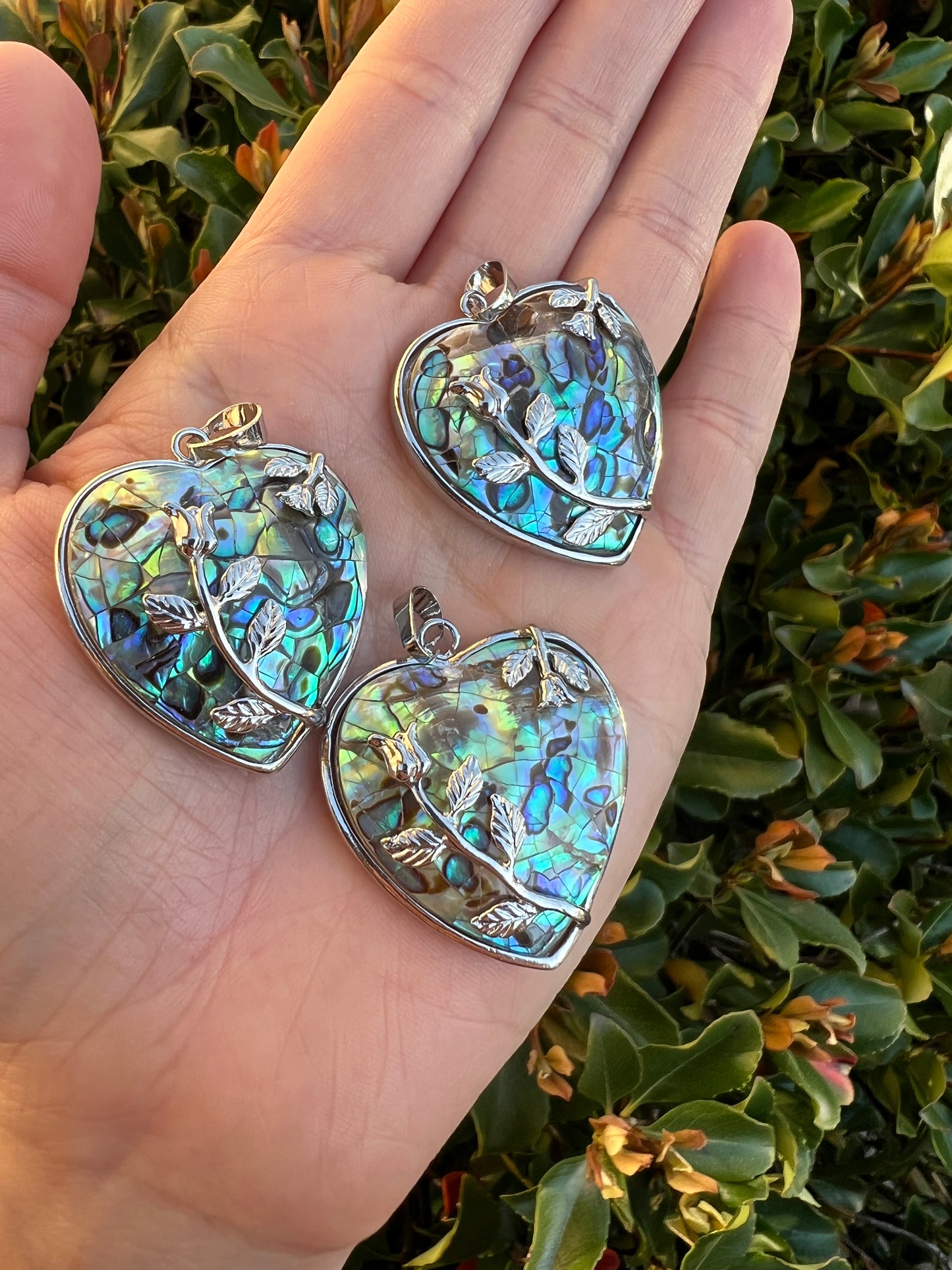 ABALONE SHELL HEART PENDANT