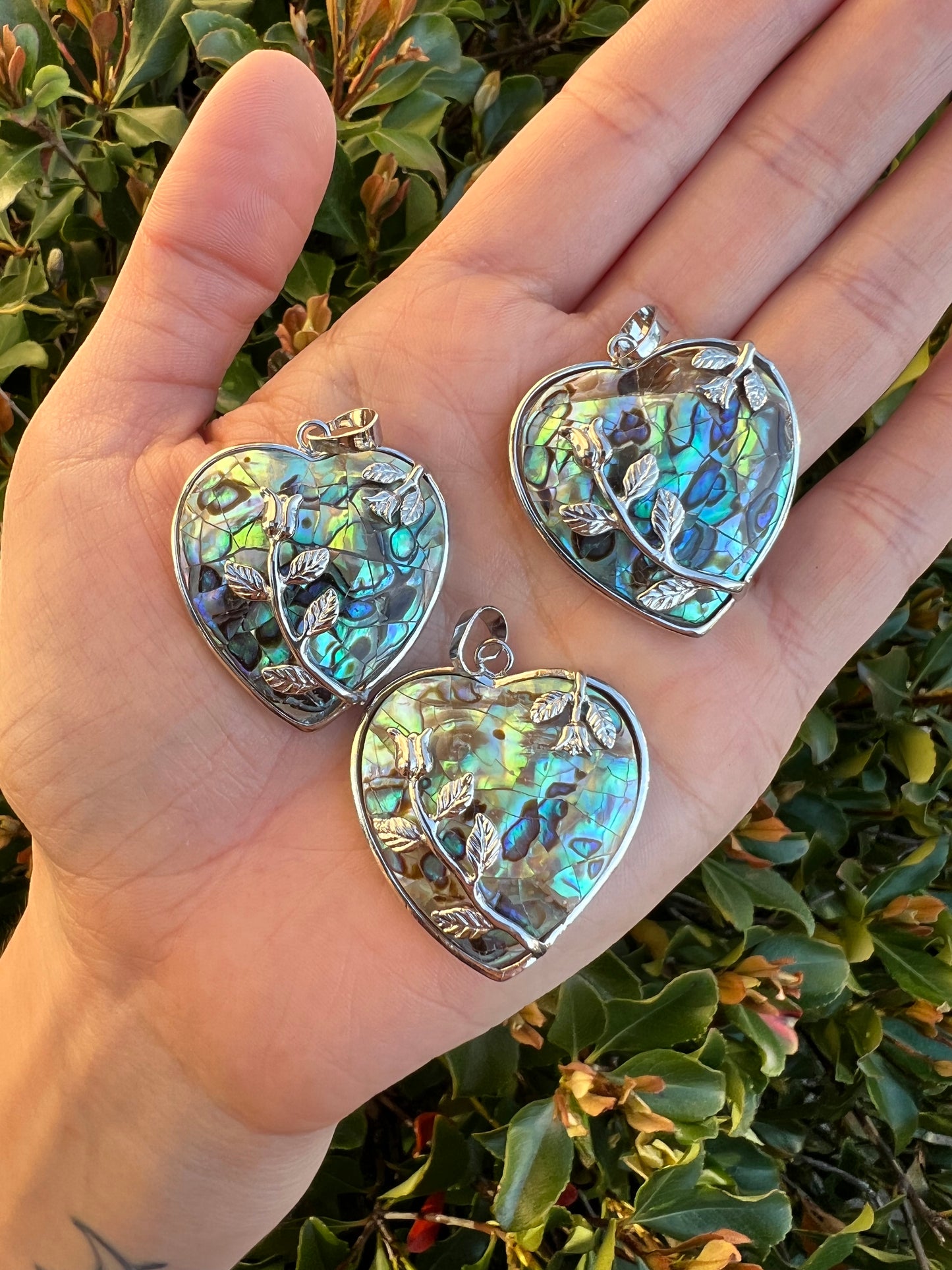 ABALONE SHELL HEART PENDANT