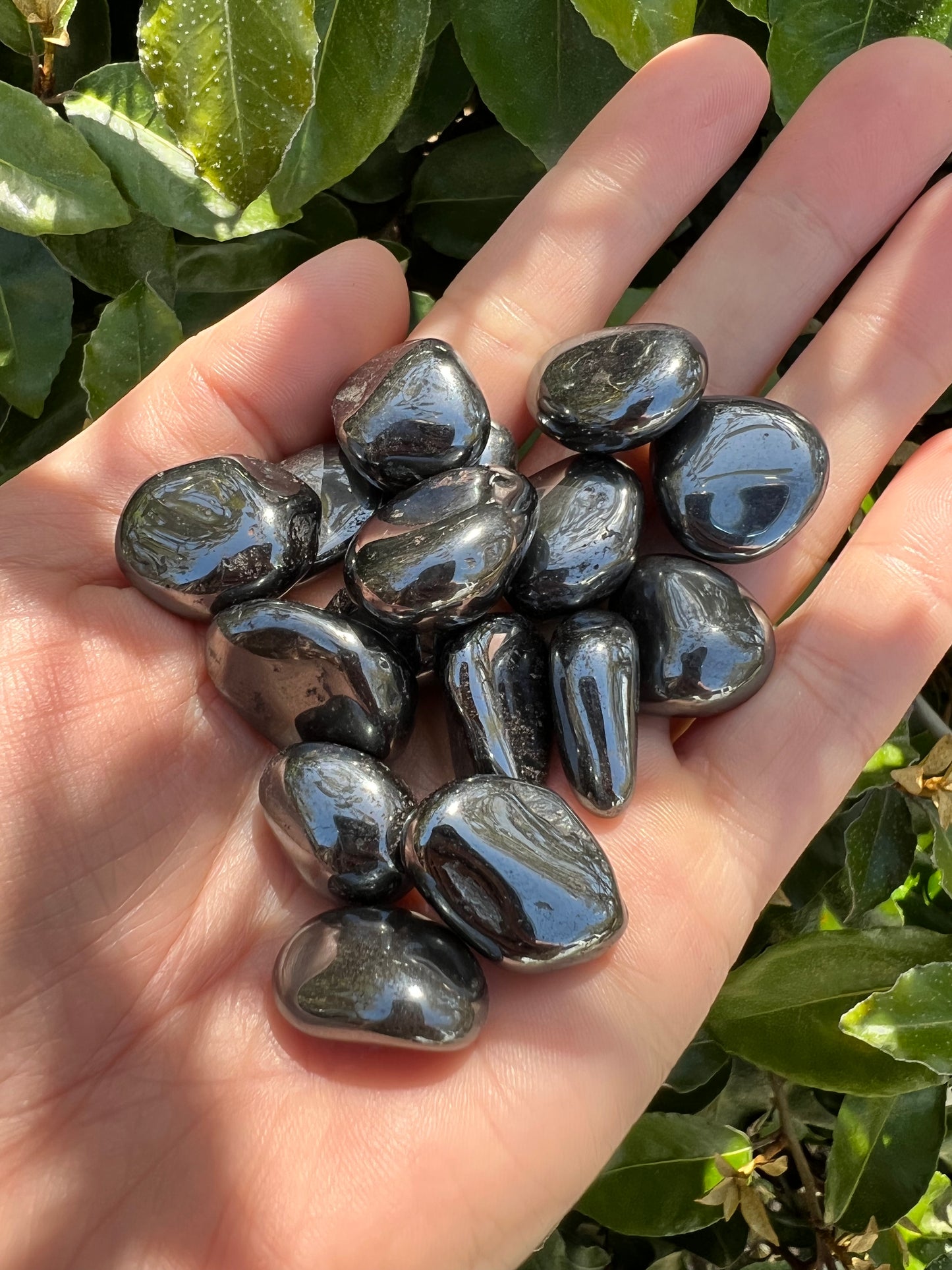 HEMATITE TUMBLED STONE