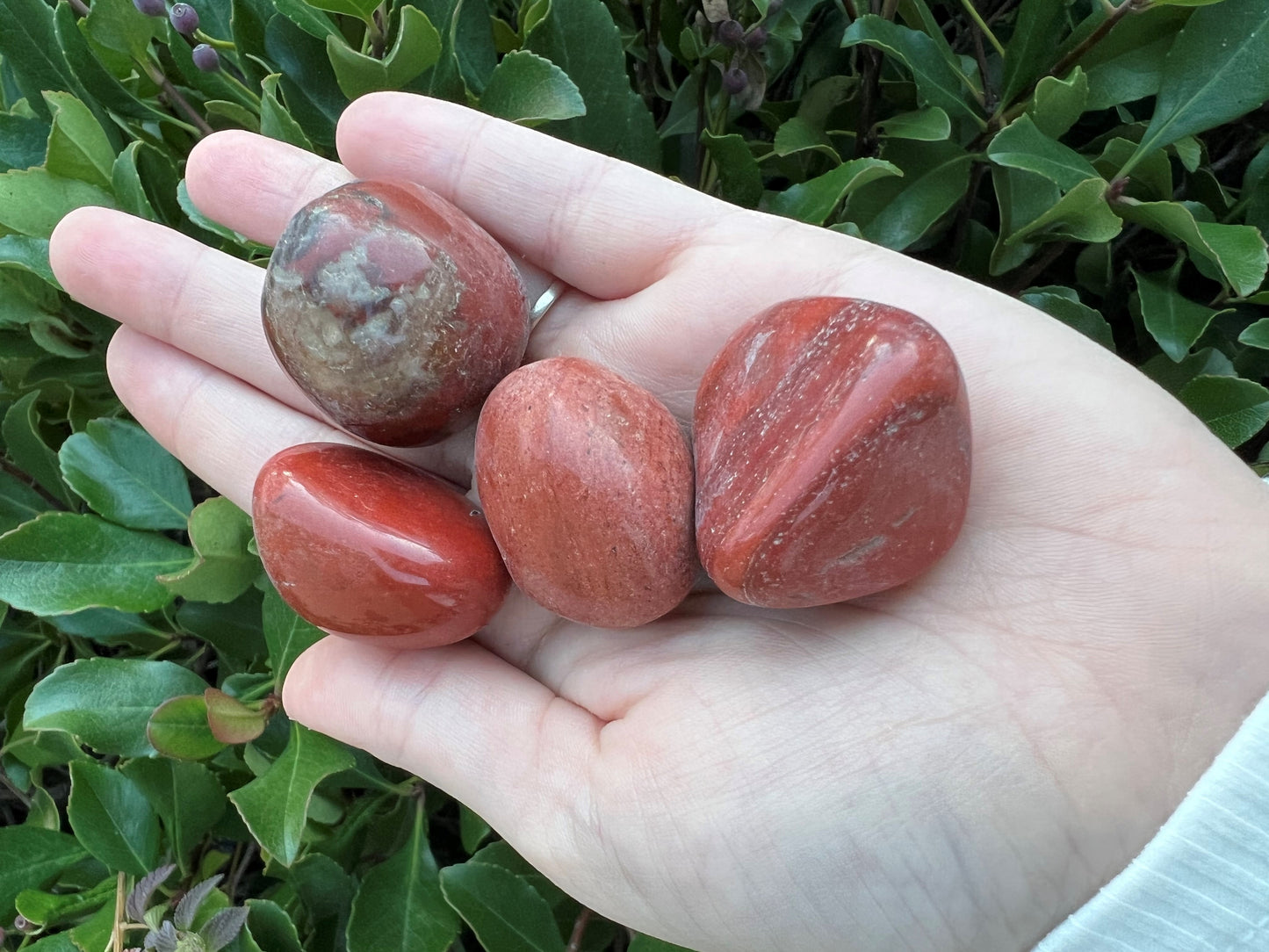 RED JASPER TUMBLED STONE LARGE