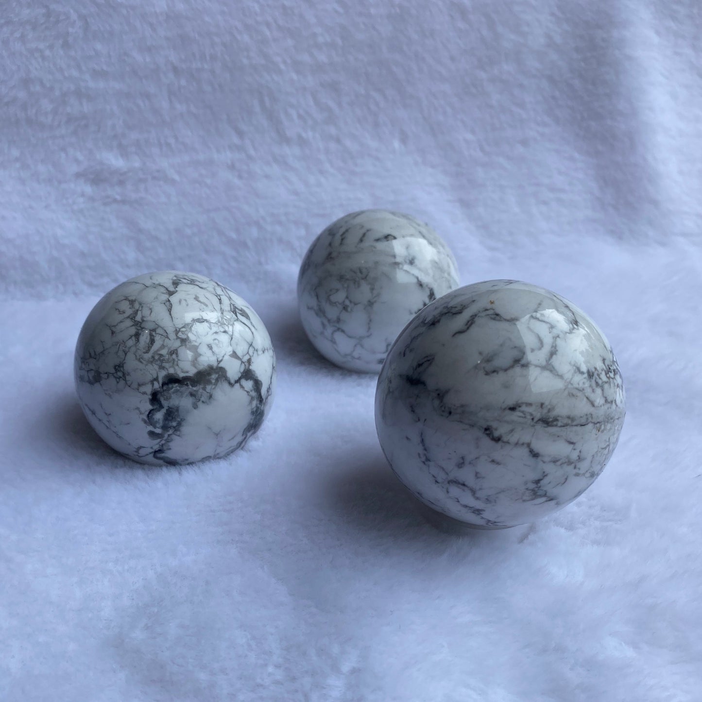 HOWLITE SPHERE