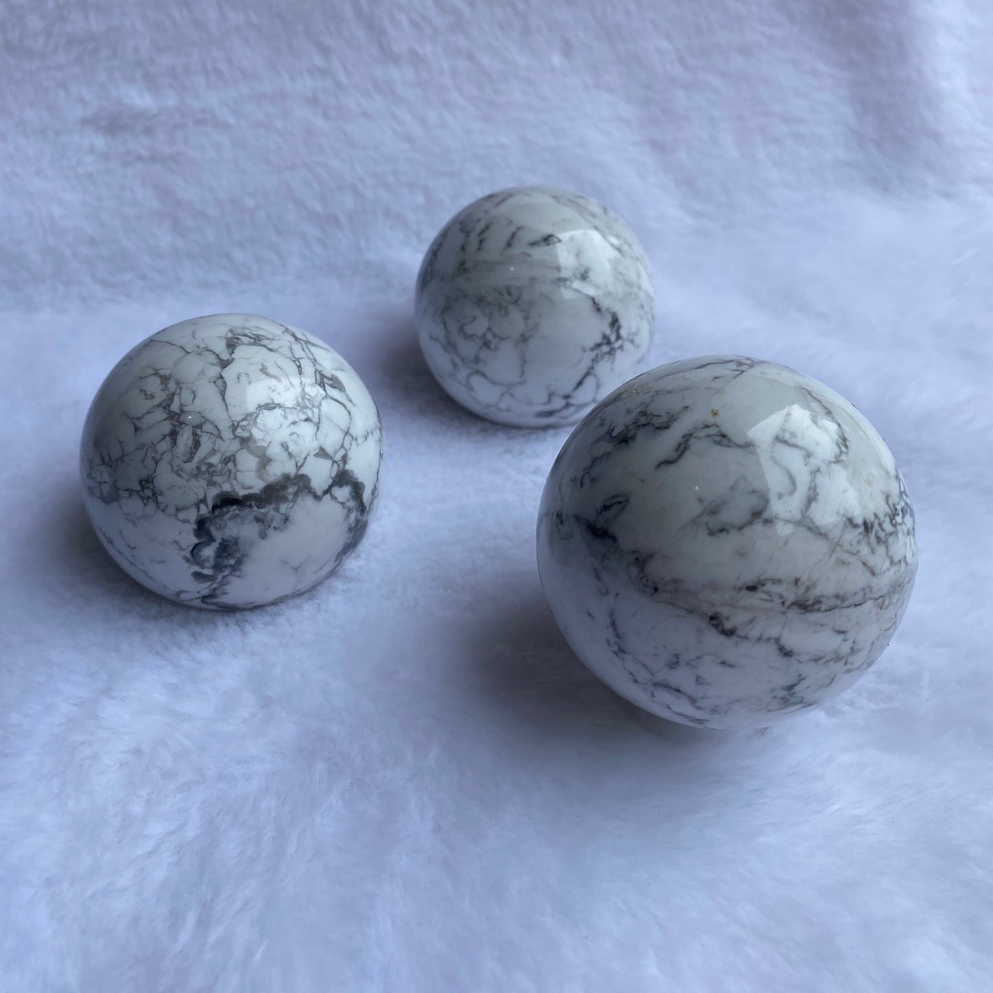 HOWLITE SPHERE